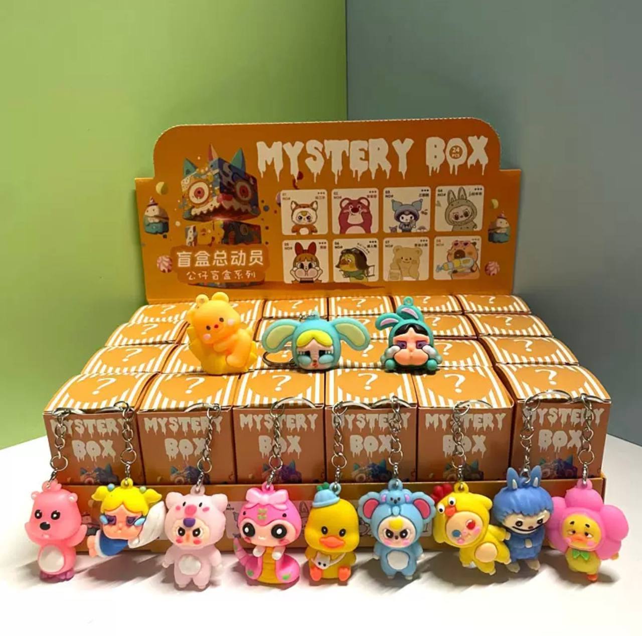 آویز عروسکی شانسی Mystery Box پک 24 عددی